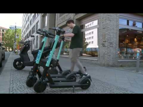 Startups-y-la-revolucion-de-la-movilidad-electrica-Desafios-y-oportunidades | Hablemos de Marketing